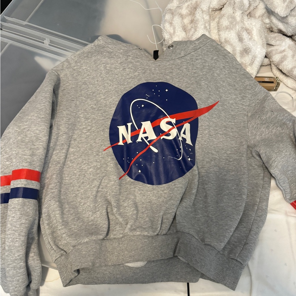 NASA H&M cropped hoodie